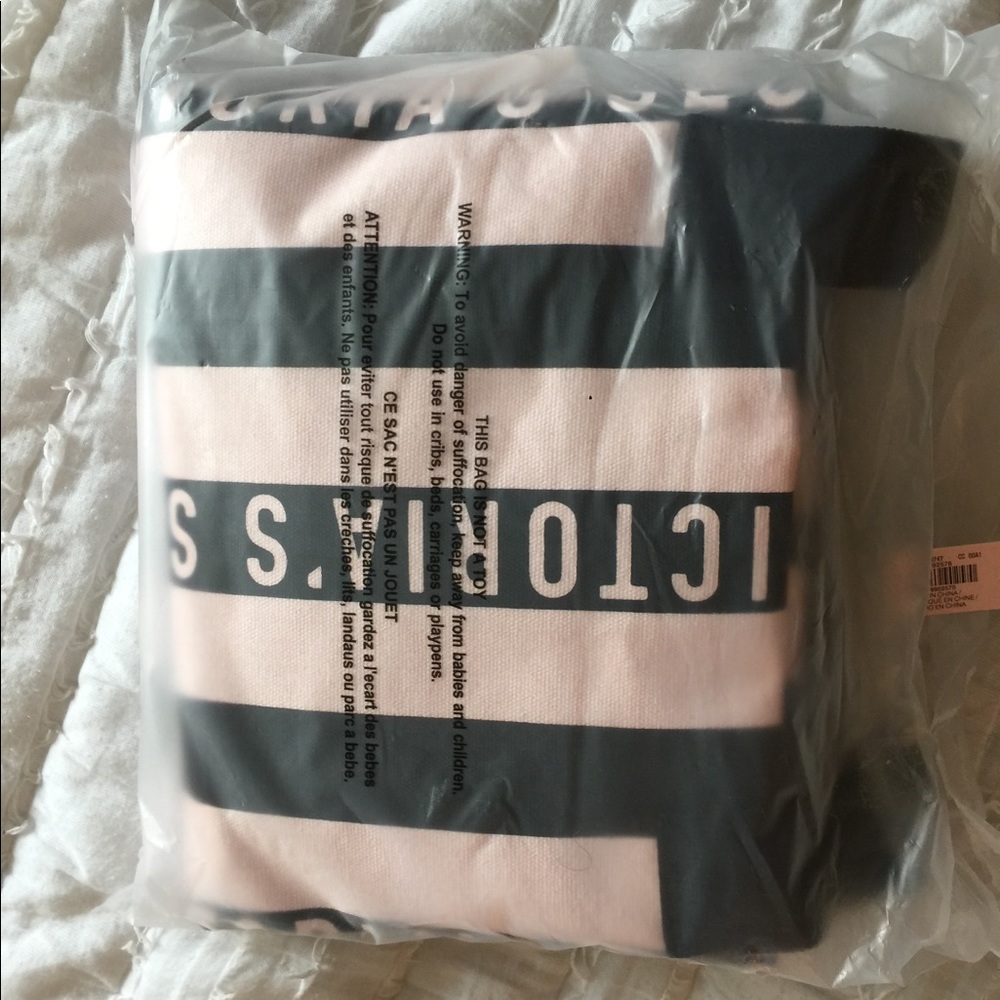 Victoria’s secret beach bag